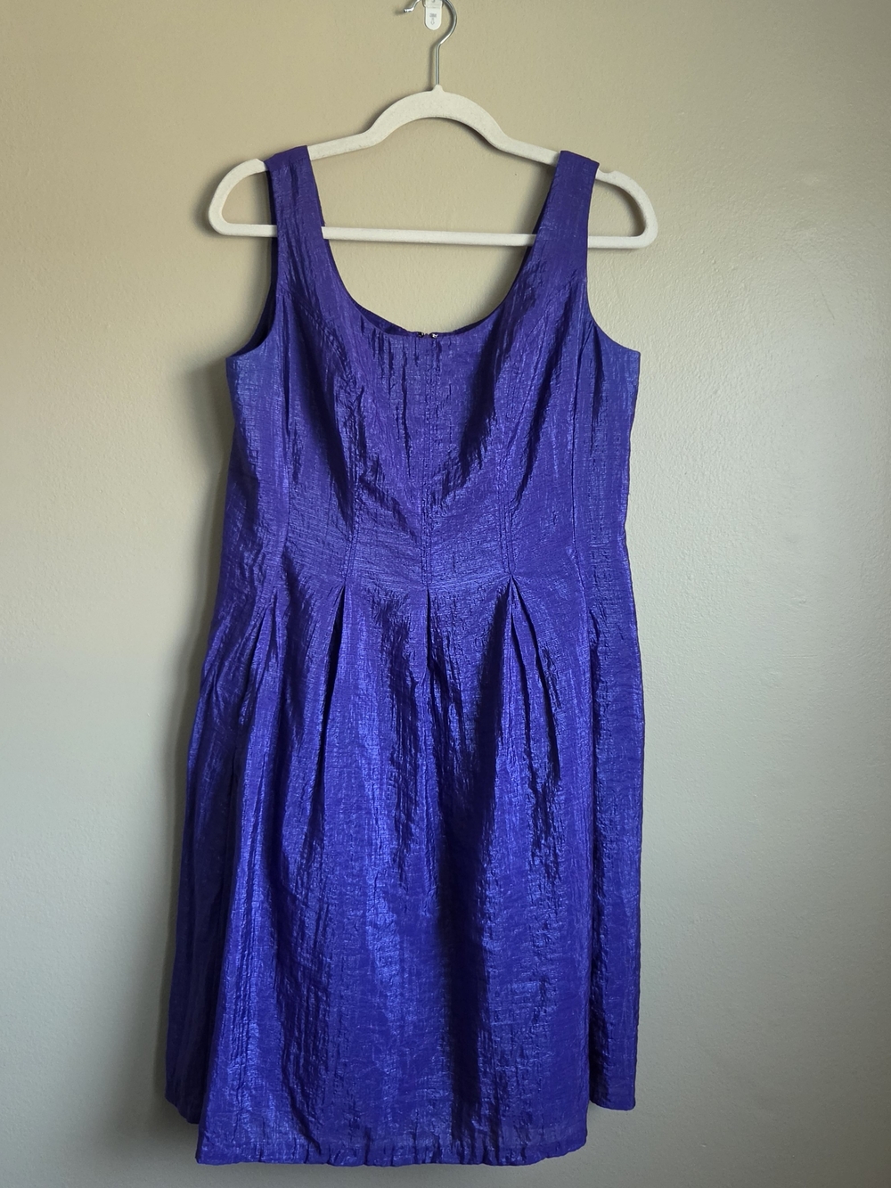 Nine West 2010s Shimmery Violet Scoop-Neck Sleeveless Dress
